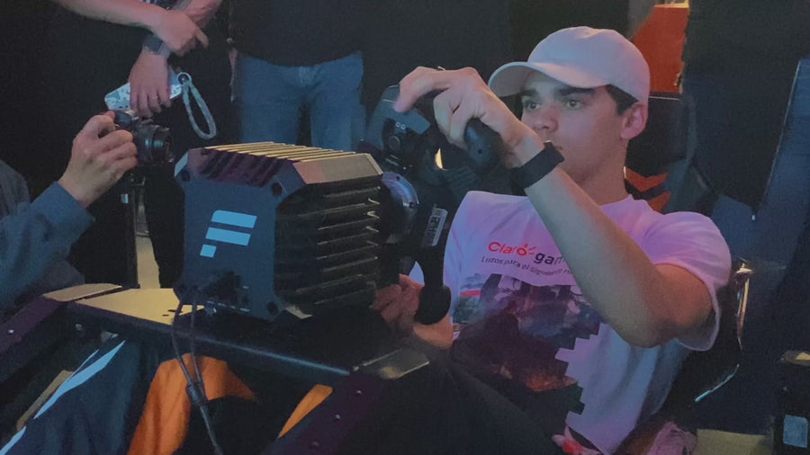 Sebastian Montoya Motorsports Claro Gaming Simuladores Colombia 